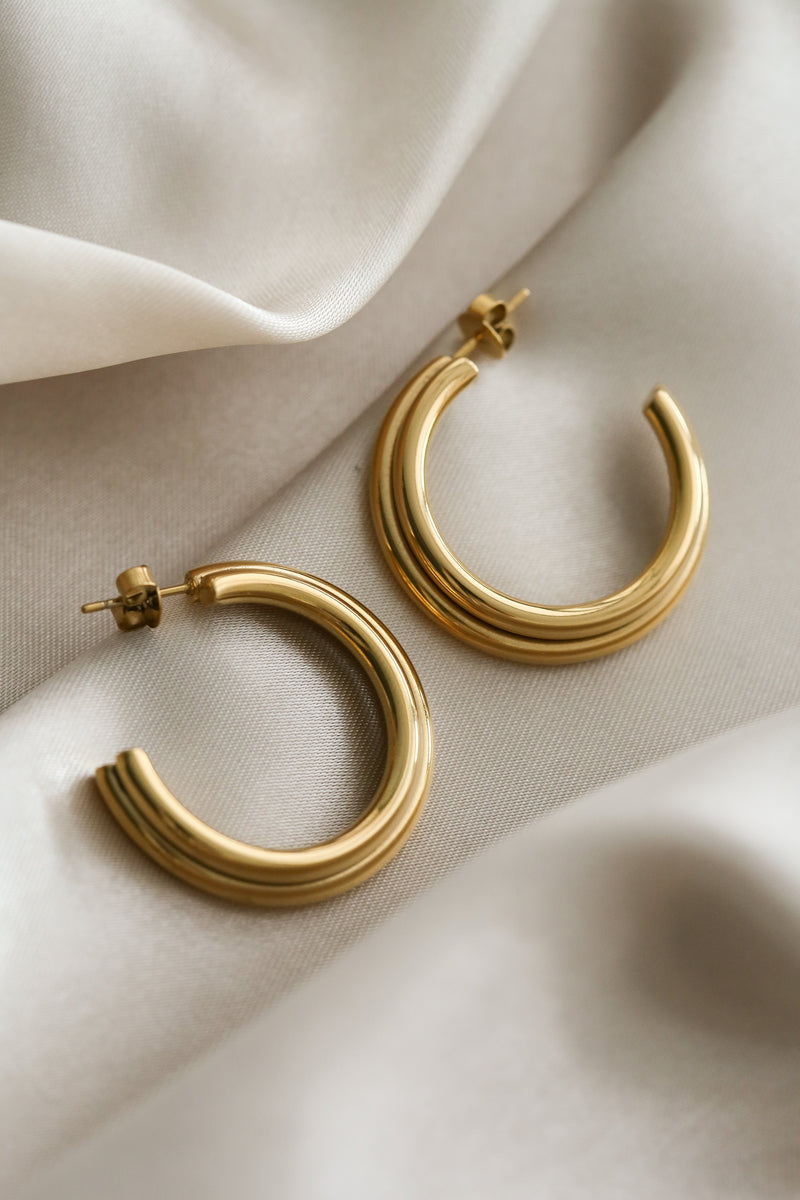 Donna Hoop Earrings - Boutique Minimaliste has waterproof, durable, elegant and vintage inspired jewelry