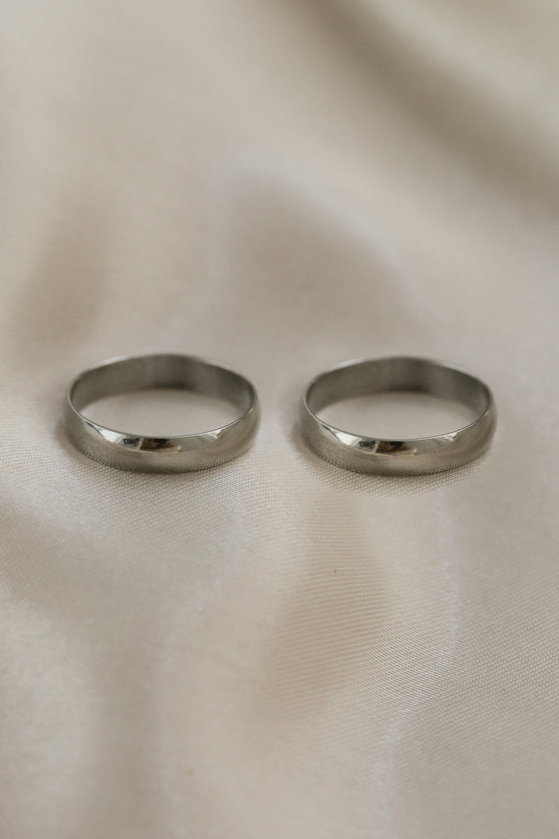 Ellie Ring - Boutique Minimaliste has waterproof, durable, elegant and vintage inspired jewelry