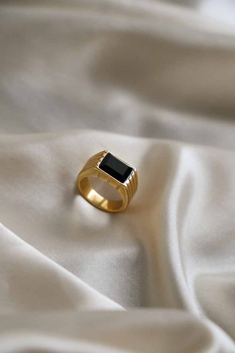 Firenze Ring - Boutique Minimaliste has waterproof, durable, elegant and vintage inspired jewelry