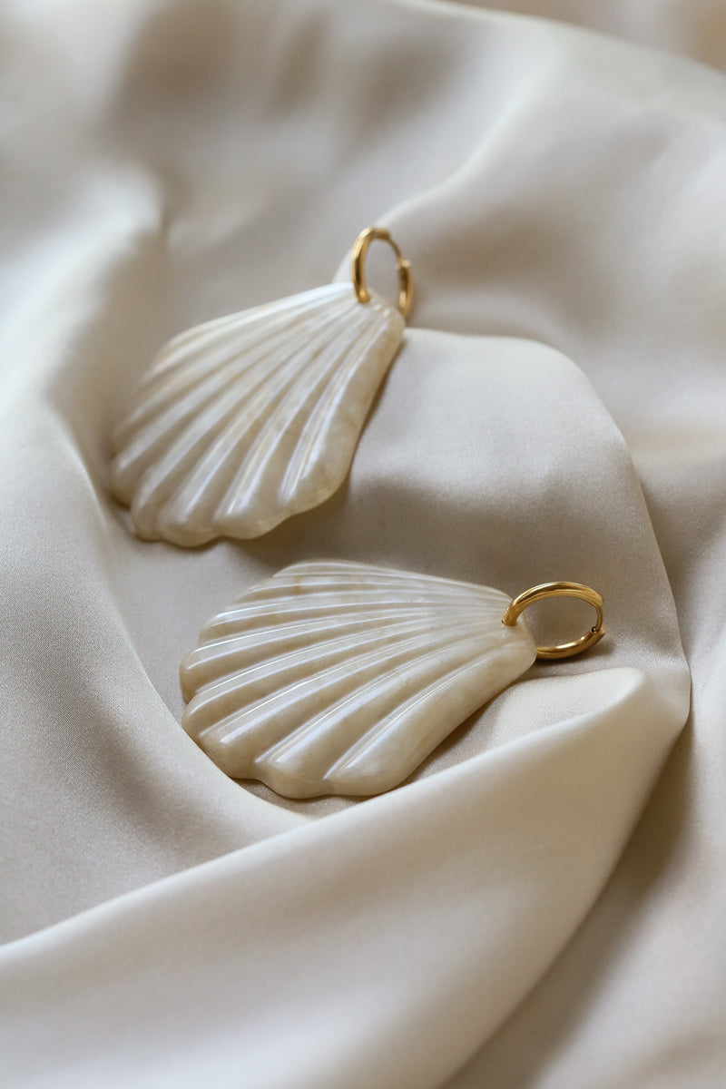 Francine Earrings - Boutique Minimaliste has waterproof, durable, elegant and vintage inspired jewelry