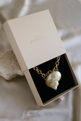 Gift Box - Boutique Minimaliste has waterproof, durable, elegant and vintage inspired jewelry
