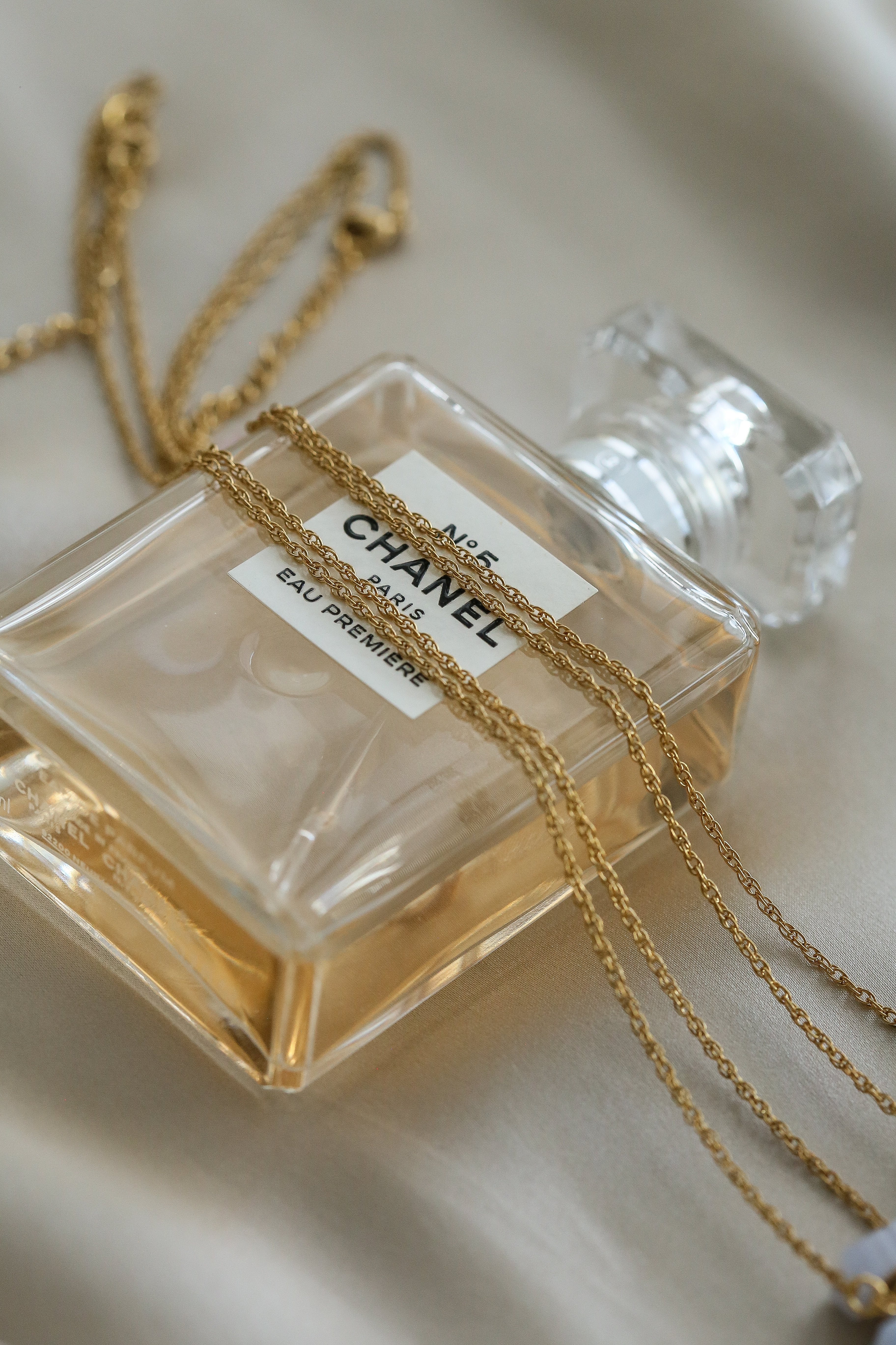 Gilda Necklace - Boutique Minimaliste has waterproof, durable, elegant and vintage inspired jewelry