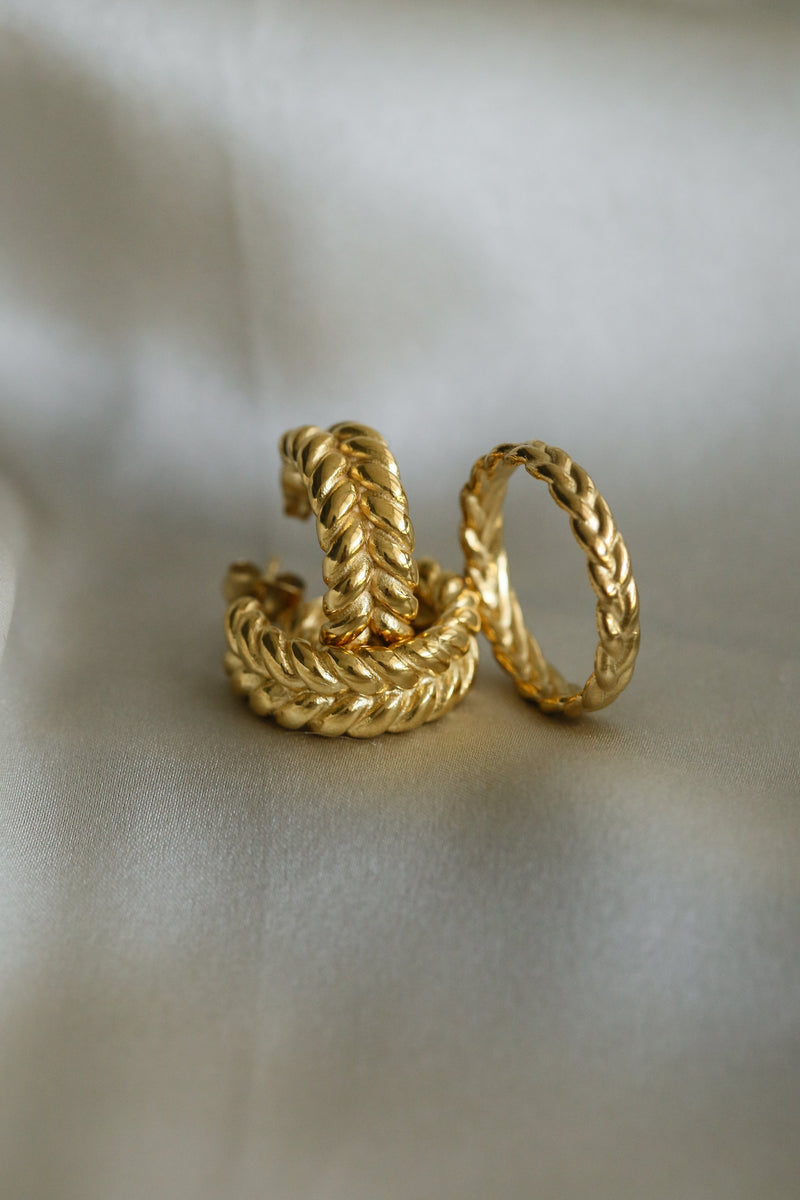 Giulia Hoop Earrings - Boutique Minimaliste has waterproof, durable, elegant and vintage inspired jewelry