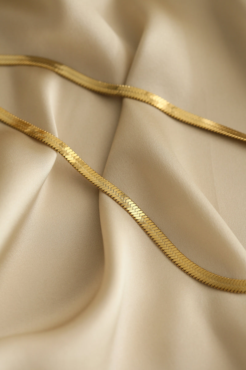 Harlow Necklace - Boutique Minimaliste has waterproof, durable, elegant and vintage inspired jewelry