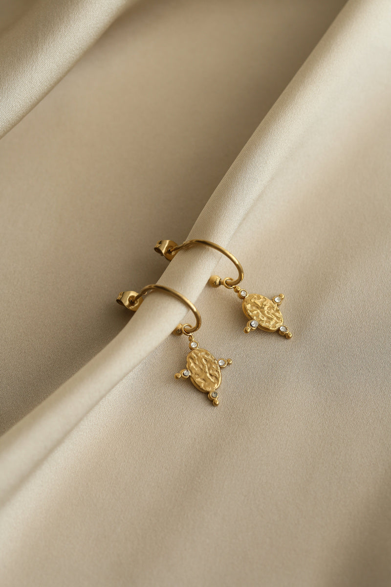 Hazel Earrings - Boutique Minimaliste has waterproof, durable, elegant and vintage inspired jewelry