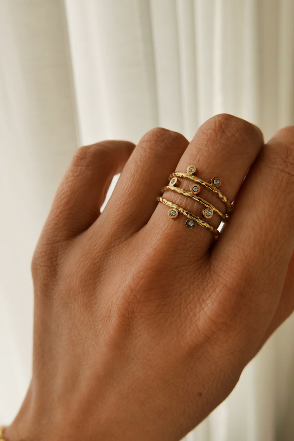Heather Ring - Boutique Minimaliste has waterproof, durable, elegant and vintage inspired jewelry