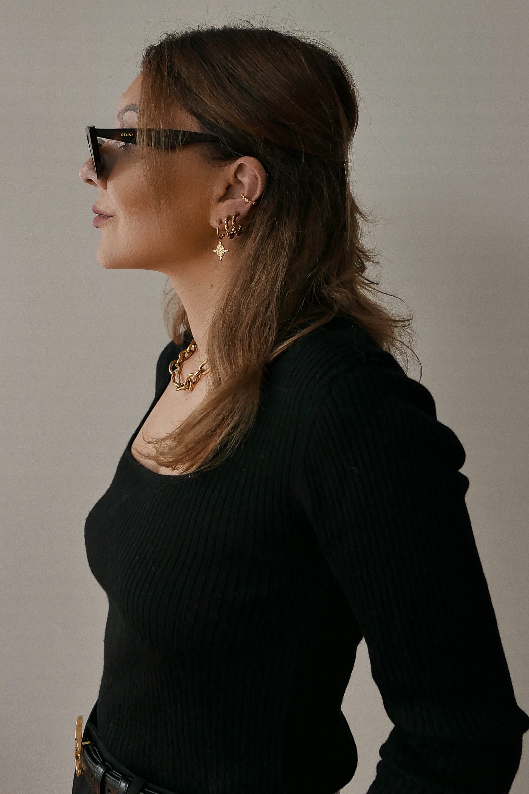 Hedda Hoop Earrings - Boutique Minimaliste has waterproof, durable, elegant and vintage inspired jewelry