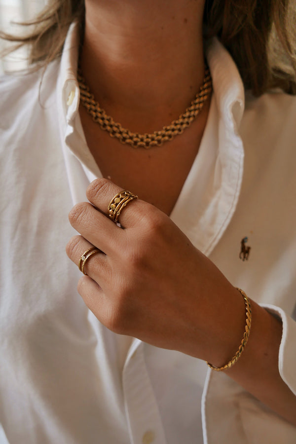 Holly Ring - Boutique Minimaliste has waterproof, durable, elegant and vintage inspired jewelry