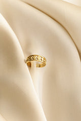 Holly Ring - Boutique Minimaliste has waterproof, durable, elegant and vintage inspired jewelry
