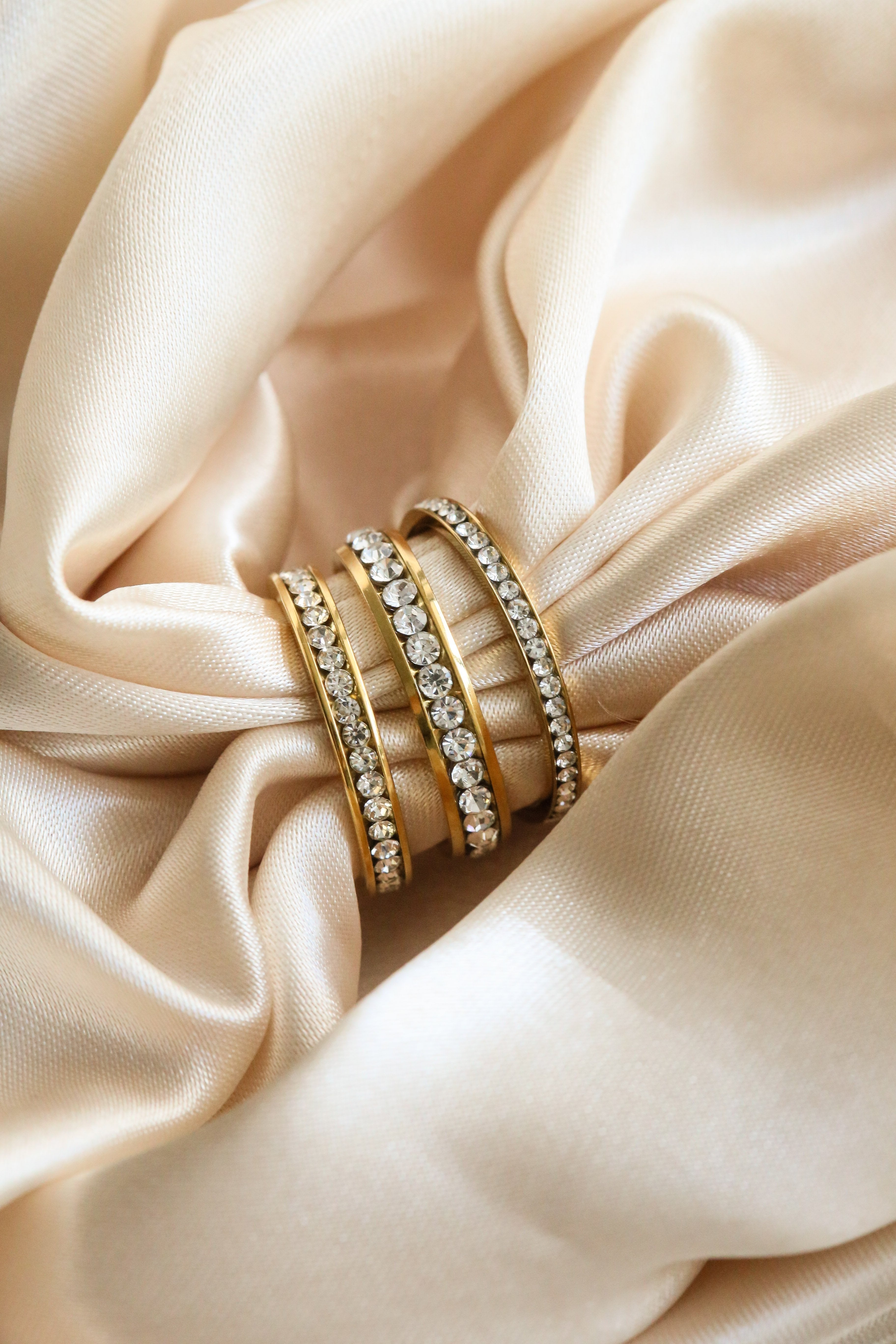 Illumina Ring - has waterproof, durable, elegant and vintage inspired jewelry
