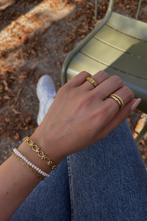 Indiana Bracelet - Boutique Minimaliste has waterproof, durable, elegant and vintage inspired jewelry