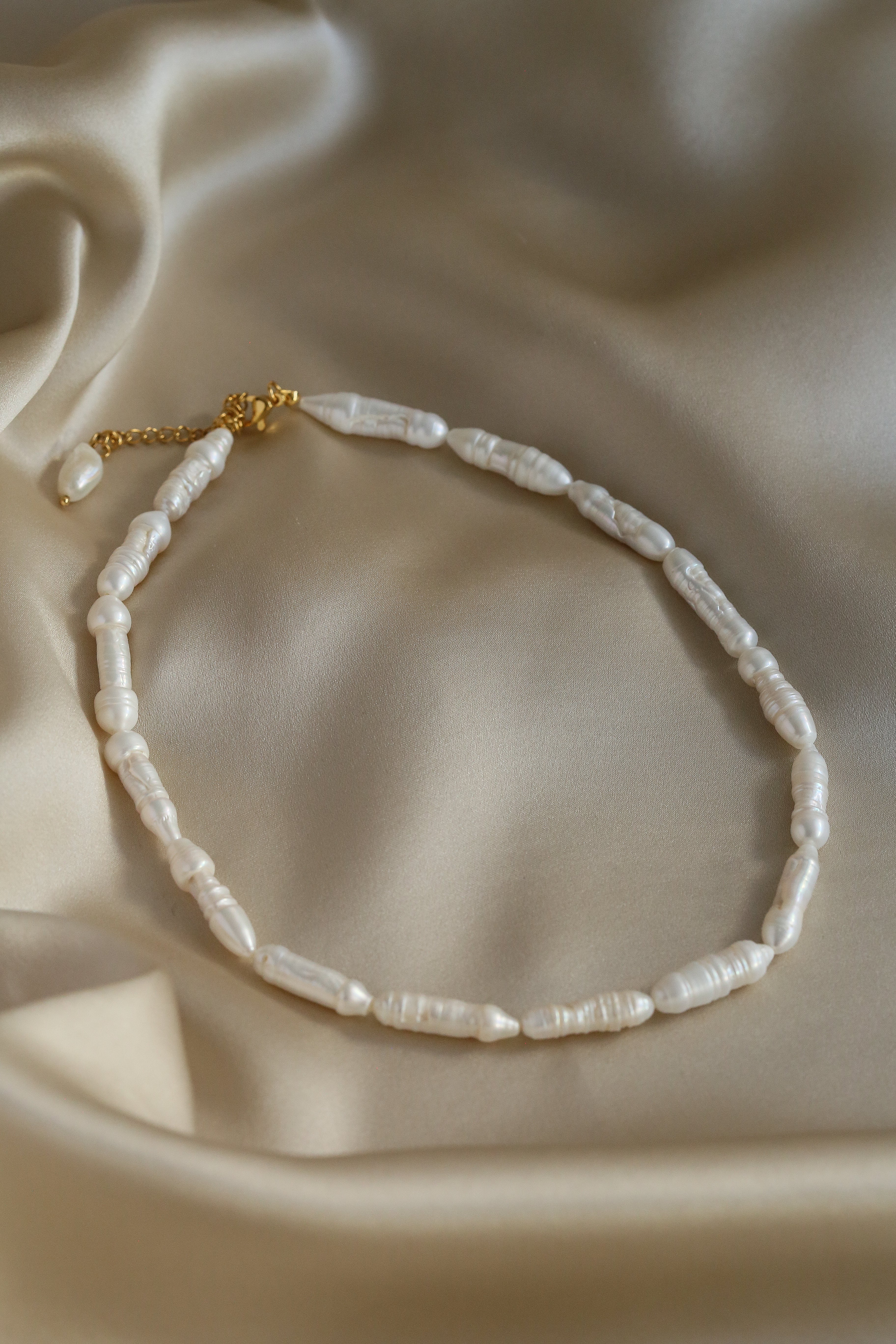 Ivory Choker - Boutique Minimaliste has waterproof, durable, elegant and vintage inspired jewelry