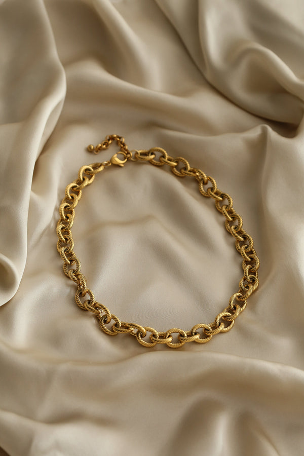 Jacqueline Necklace - Boutique Minimaliste has waterproof, durable, elegant and vintage inspired jewelry