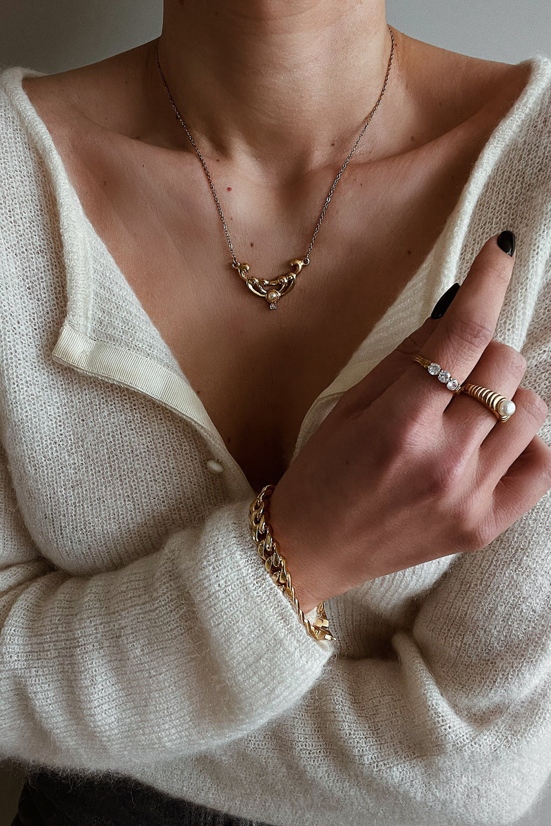 Jane Bracelet - Boutique Minimaliste has waterproof, durable, elegant and vintage inspired jewelry