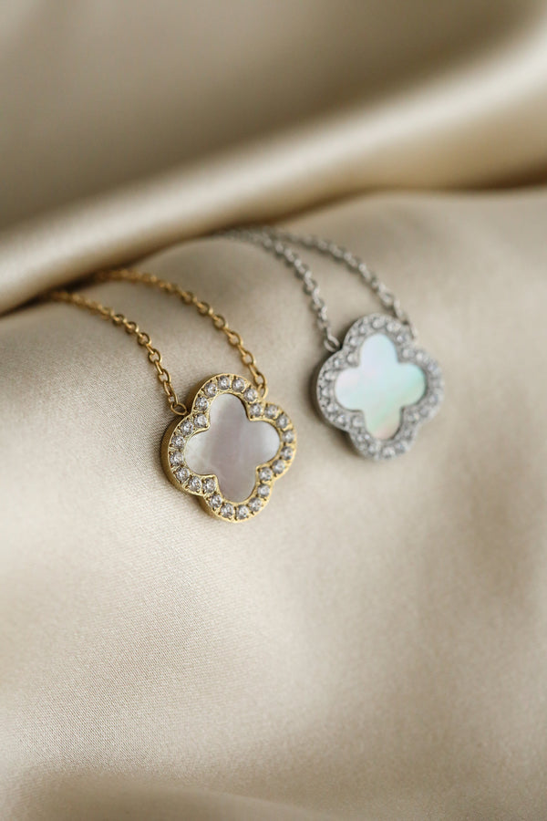 Jean Bracelet - Boutique Minimaliste has waterproof, durable, elegant and vintage inspired jewelry