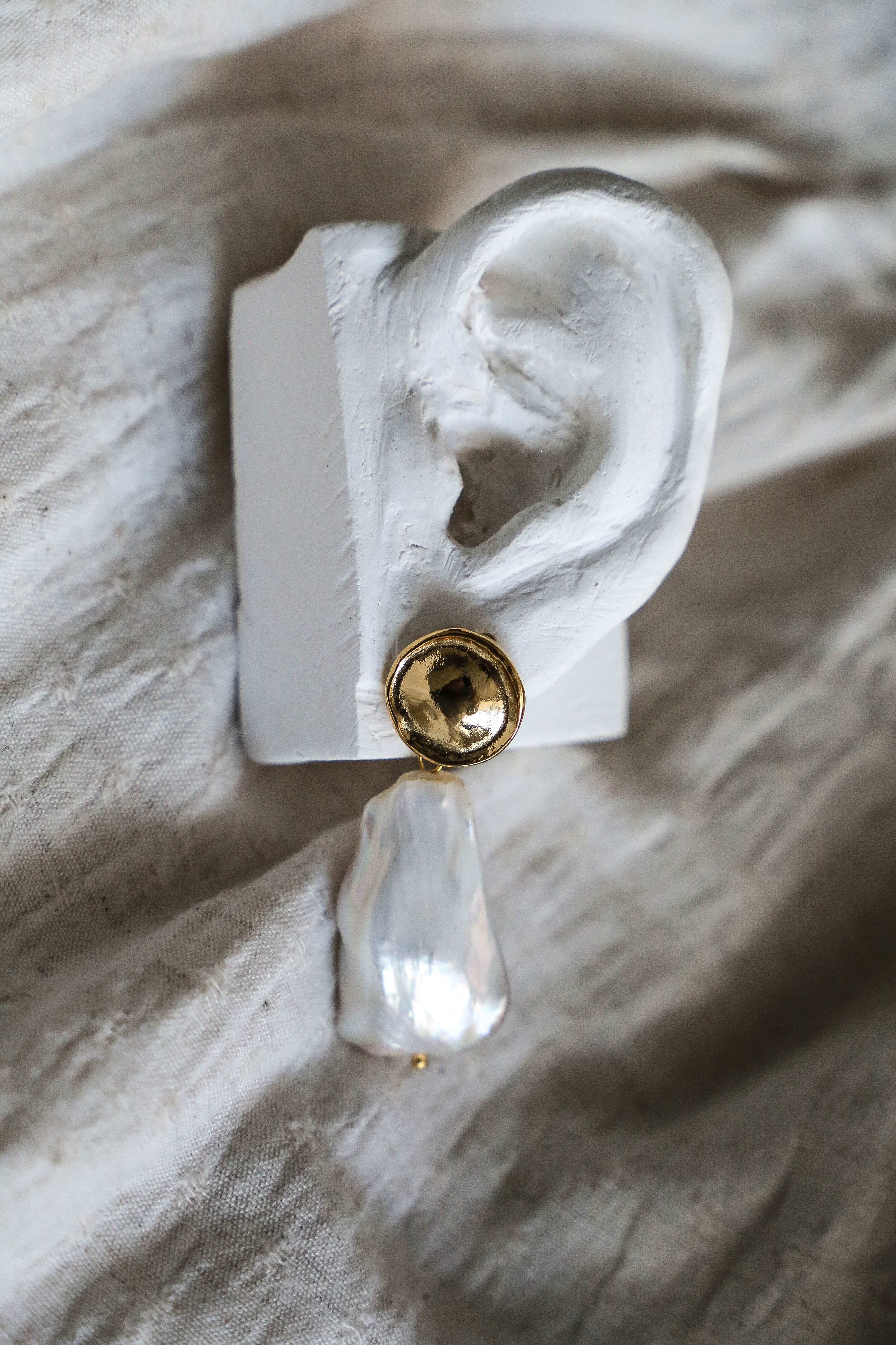 Jeanne Earrings - Boutique Minimaliste has waterproof, durable, elegant and vintage inspired jewelry