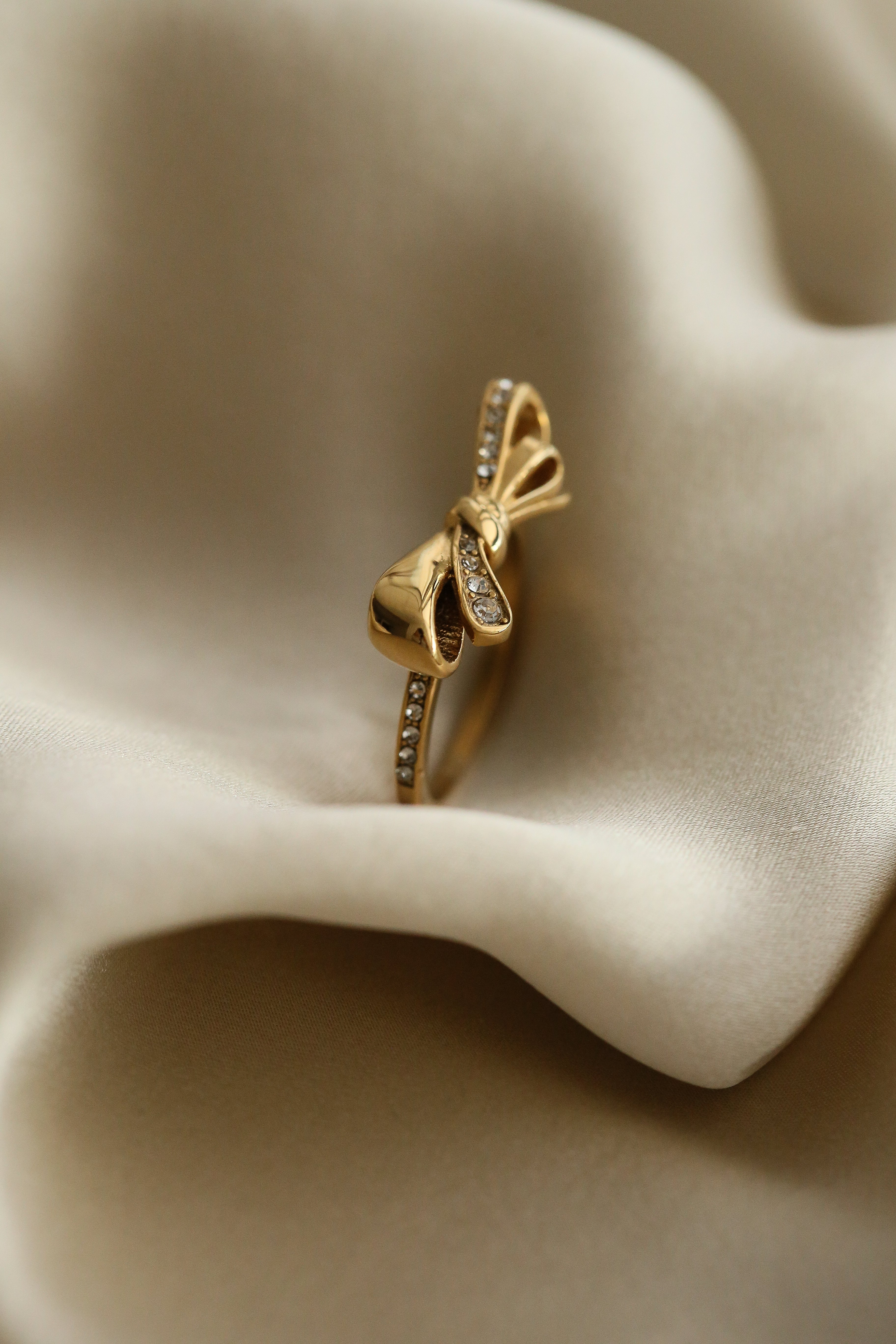 Jewel Ring - Boutique Minimaliste has waterproof, durable, elegant and vintage inspired jewelry