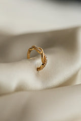 Jolie Ear Cuff - Boutique Minimaliste has waterproof, durable, elegant and vintage inspired jewelry