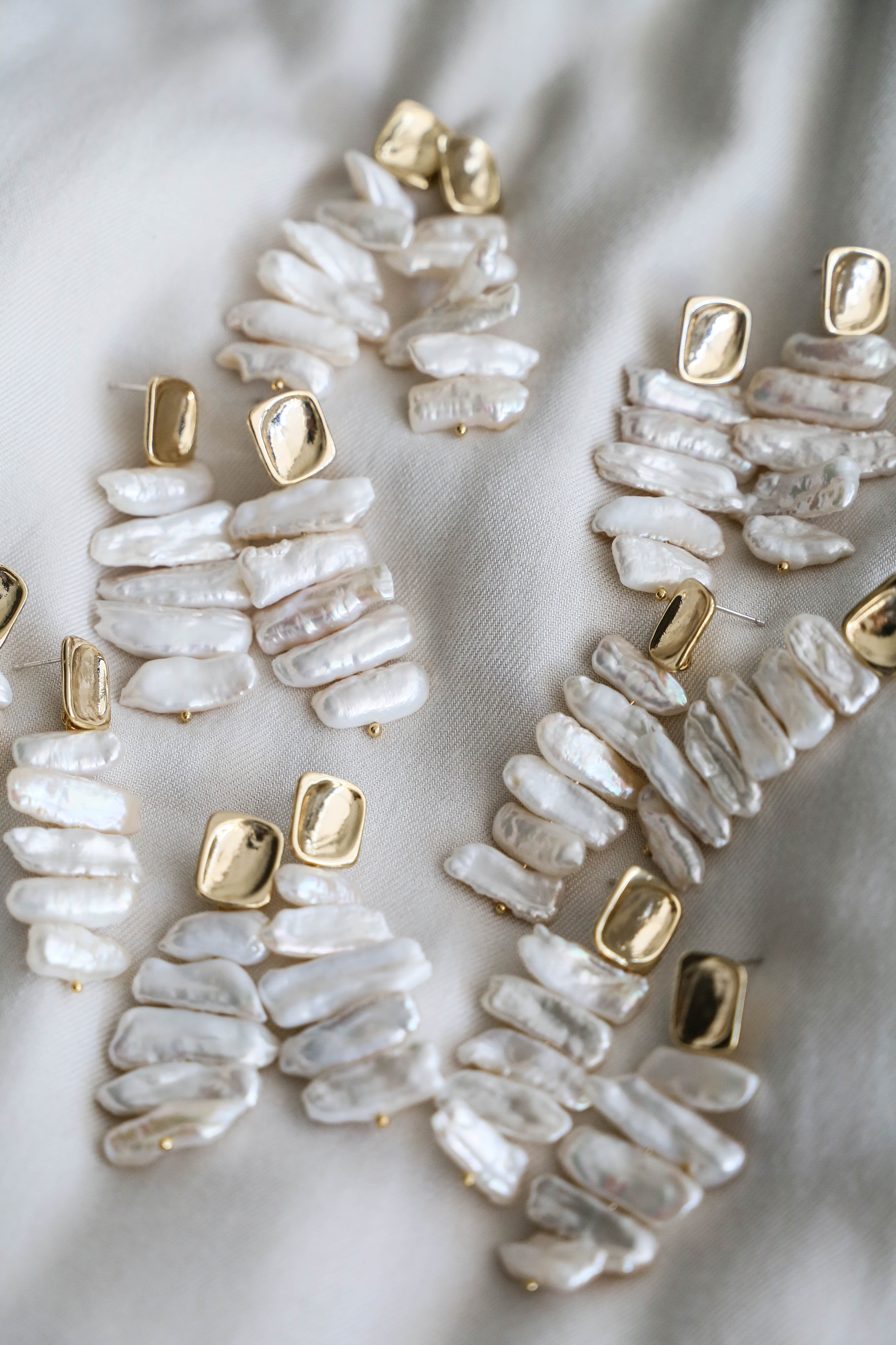 Juliette Earrings - Boutique Minimaliste has waterproof, durable, elegant and vintage inspired jewelry