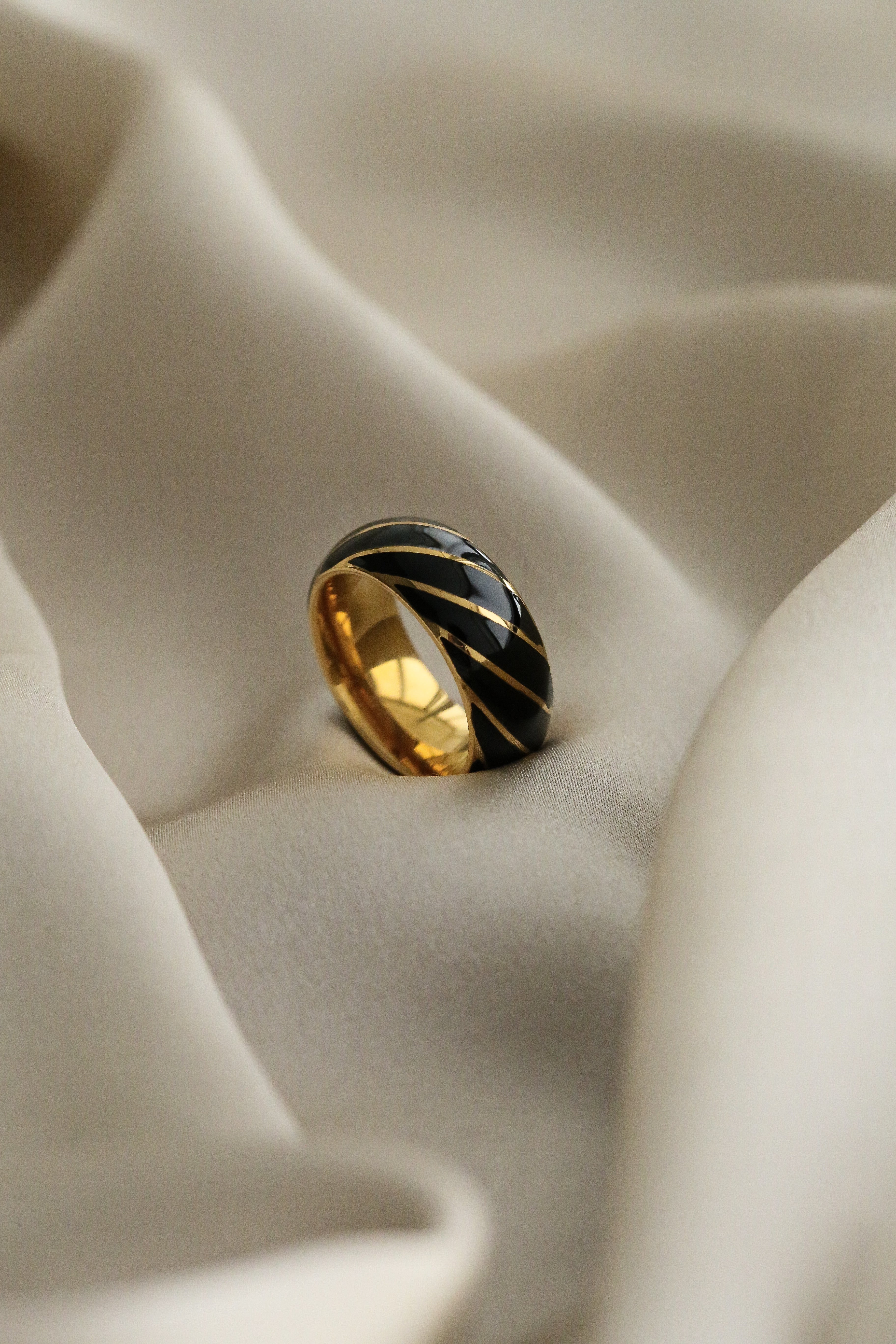 Kathy Ring - Boutique Minimaliste has waterproof, durable, elegant and vintage inspired jewelry
