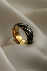 Kathy Ring - Boutique Minimaliste has waterproof, durable, elegant and vintage inspired jewelry