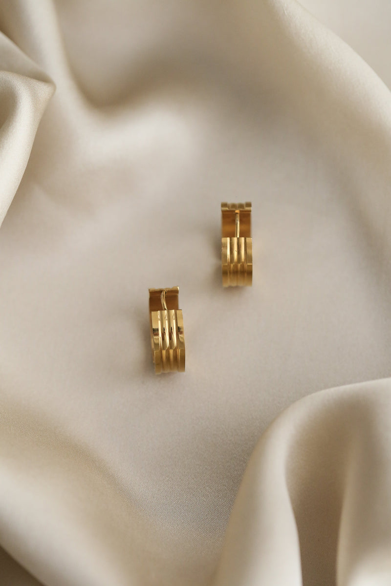 Kayleigh Hoops - Boutique Minimaliste has waterproof, durable, elegant and vintage inspired jewelry