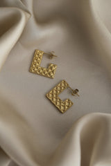 Khloe Hoops - Boutique Minimaliste has waterproof, durable, elegant and vintage inspired jewelry