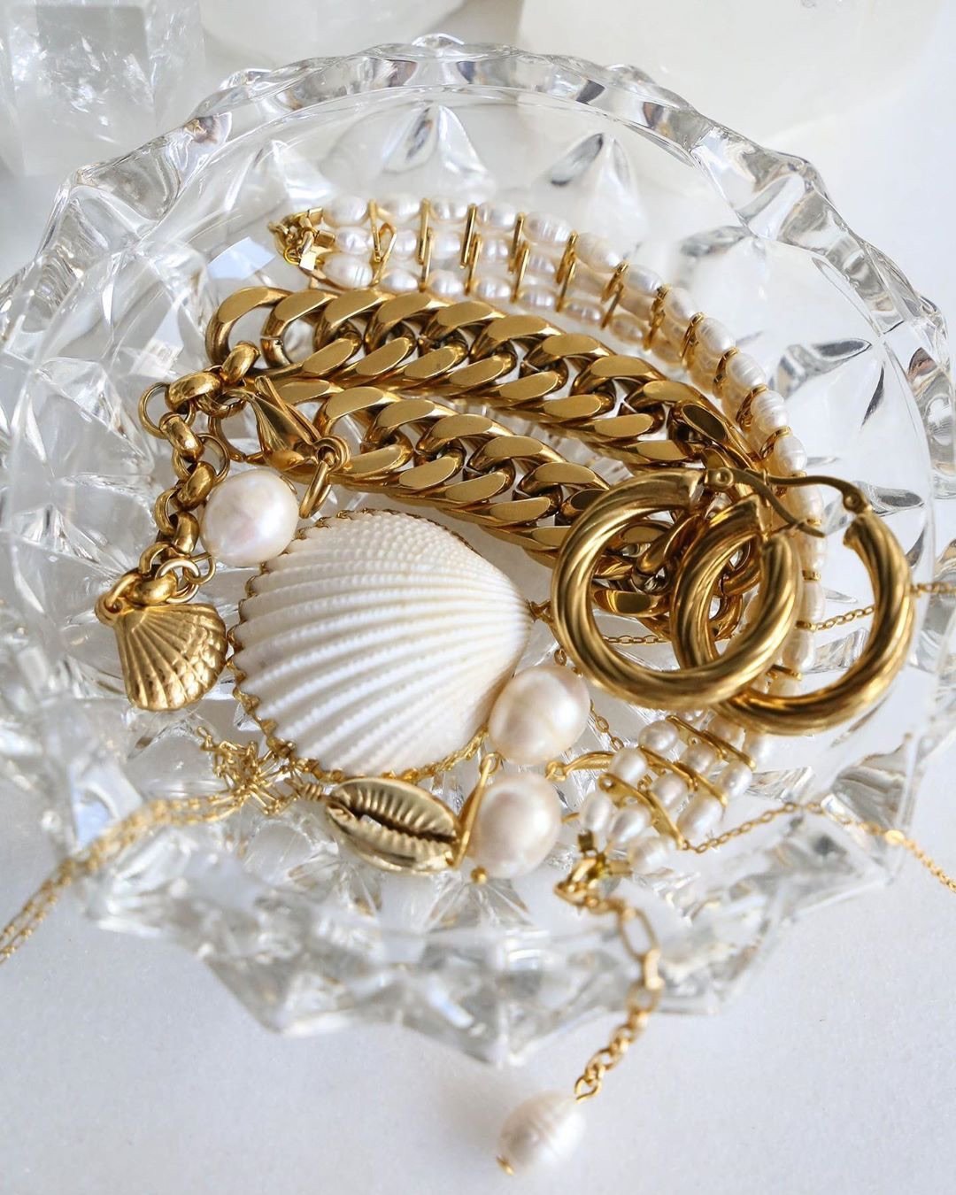 La Mer Bracelet - Boutique Minimaliste has waterproof, durable, elegant and vintage inspired jewelry
