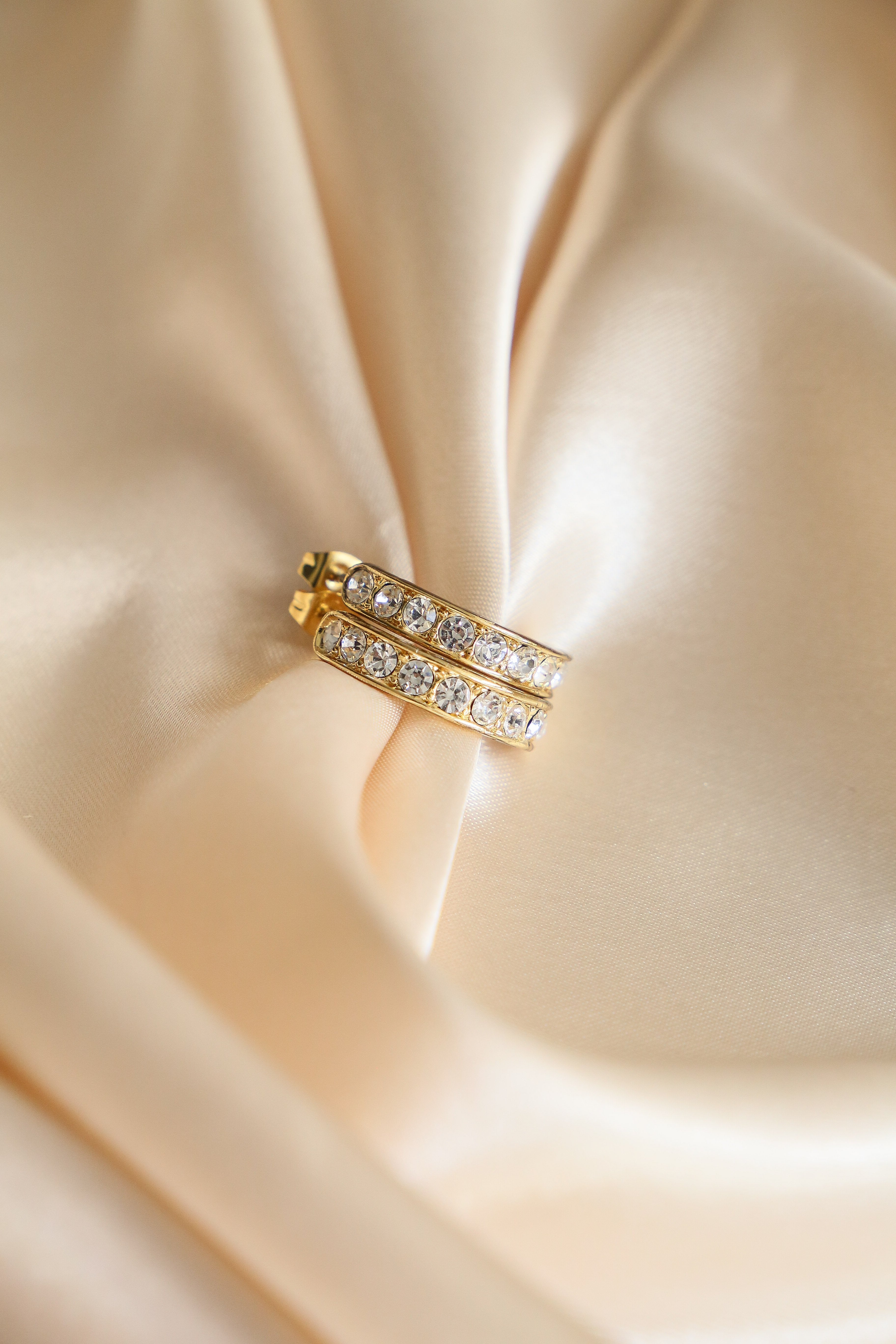 Light Hoop Earrings - Boutique Minimaliste has waterproof, durable, elegant and vintage inspired jewelry