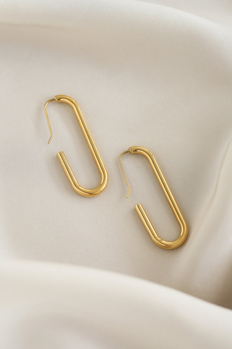 Lila Earrings - Boutique Minimaliste has waterproof, durable, elegant and vintage inspired jewelry