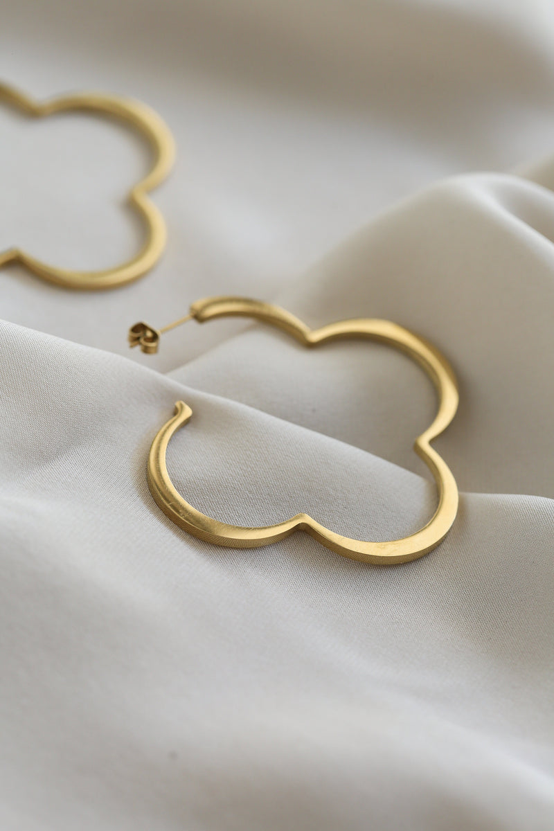 Liv Hoop Earrings - Boutique Minimaliste has waterproof, durable, elegant and vintage inspired jewelry