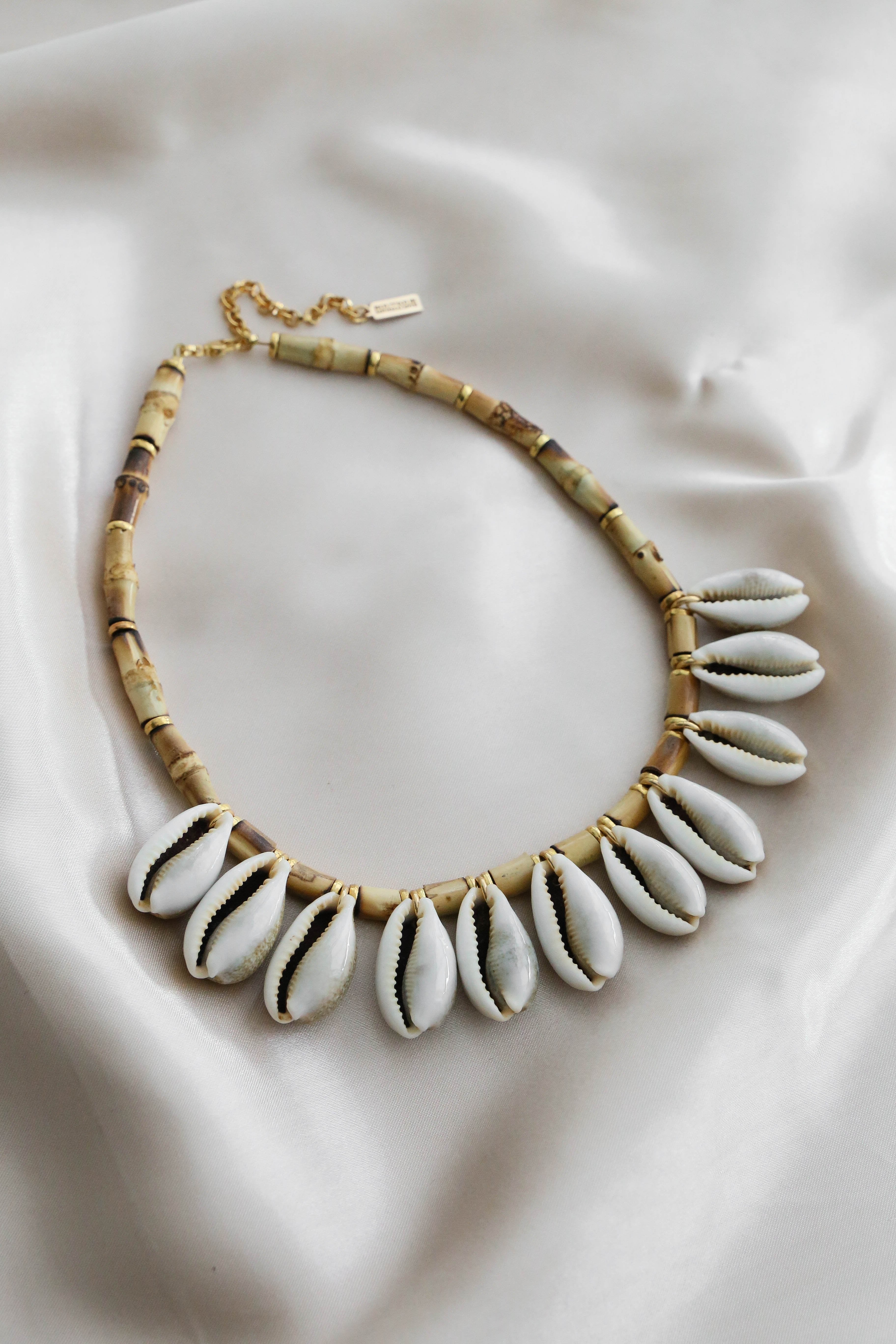 Madagascar Necklace - Boutique Minimaliste has waterproof, durable, elegant and vintage inspired jewelry