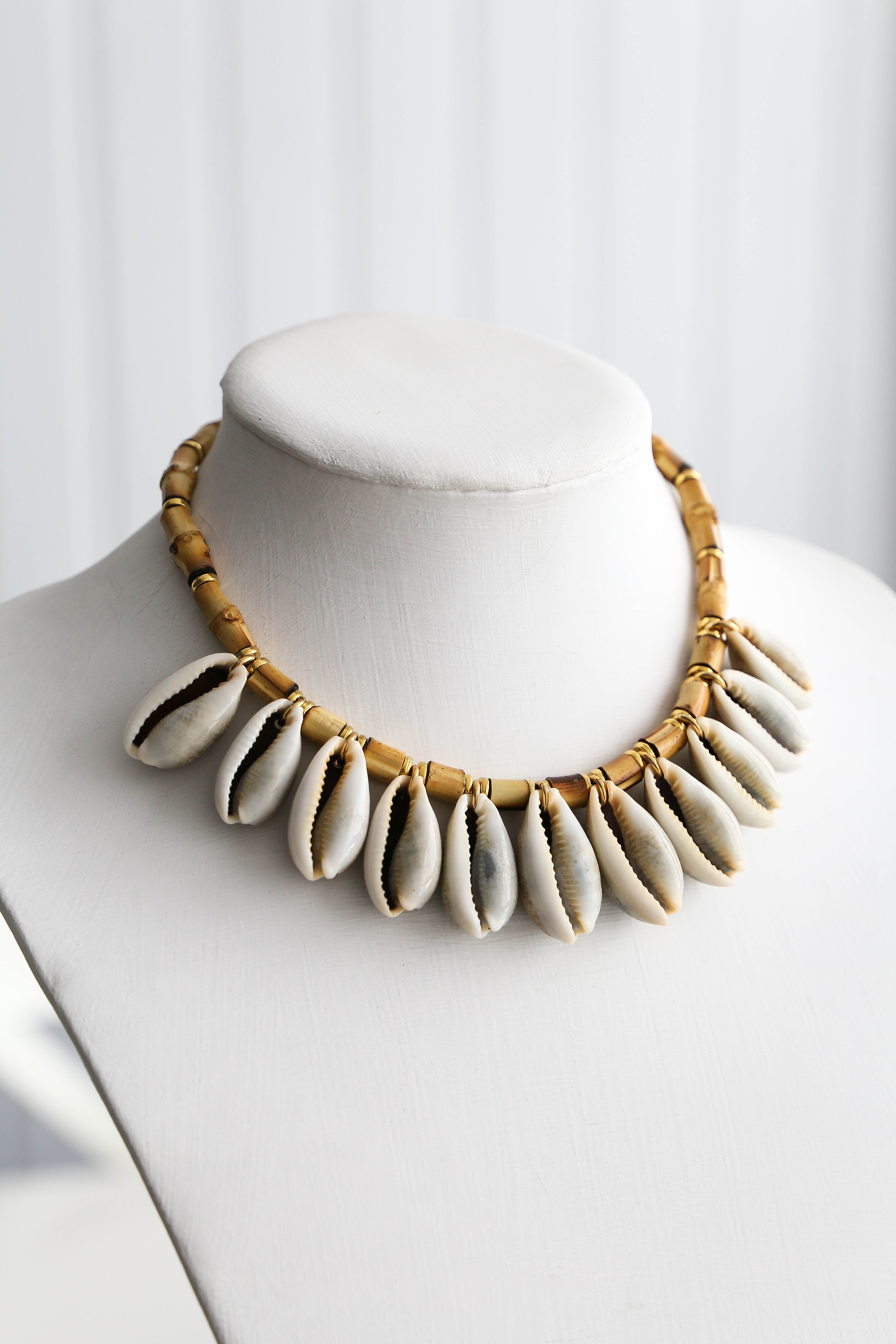 Madagascar Necklace - Boutique Minimaliste has waterproof, durable, elegant and vintage inspired jewelry