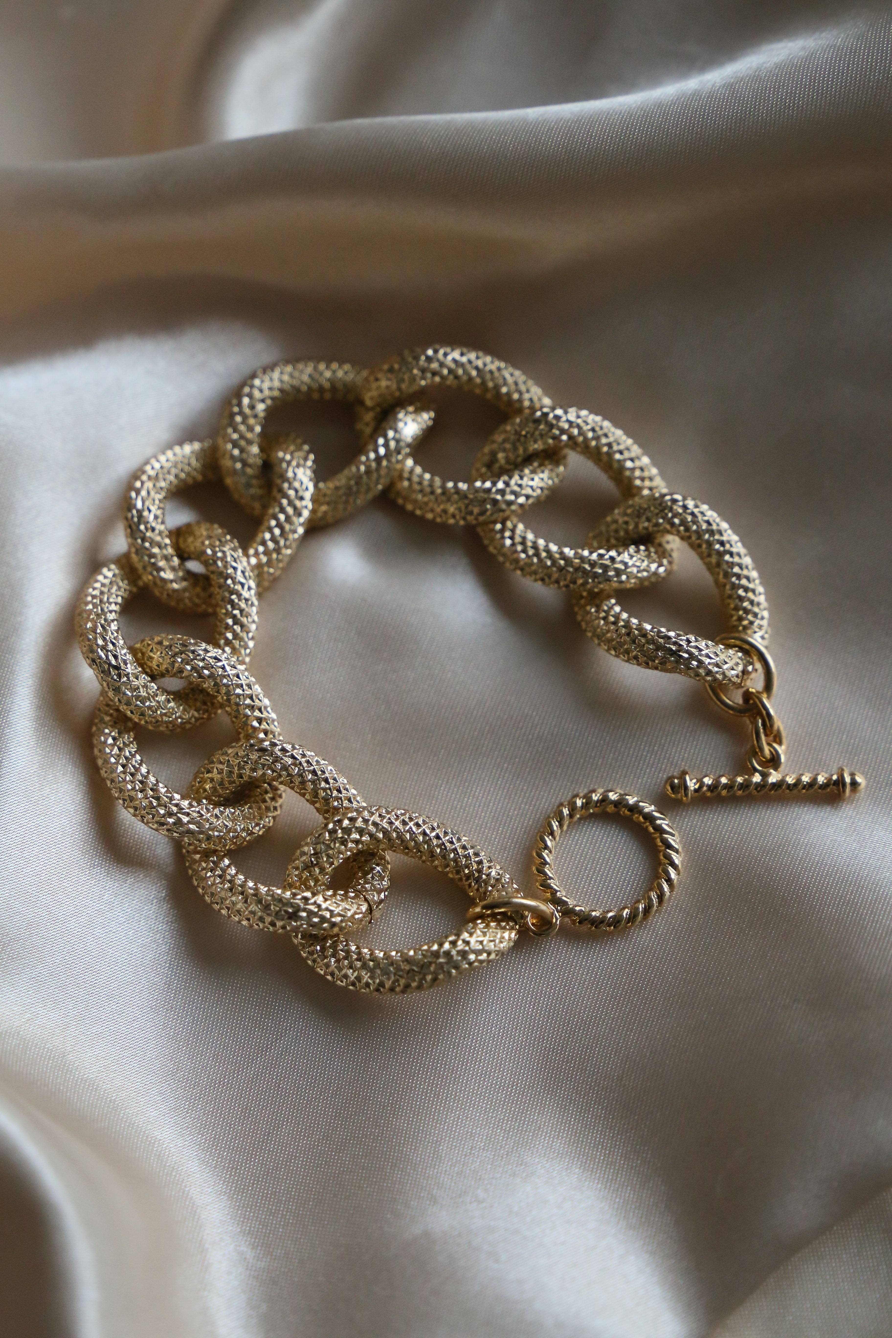 Marseille (Vintage) Bracelet - has waterproof, durable, elegant and vintage inspired jewelry