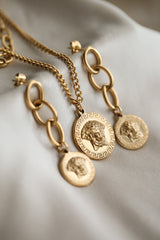 Medusa Double Necklace - Boutique Minimaliste has waterproof, durable, elegant and vintage inspired jewelry