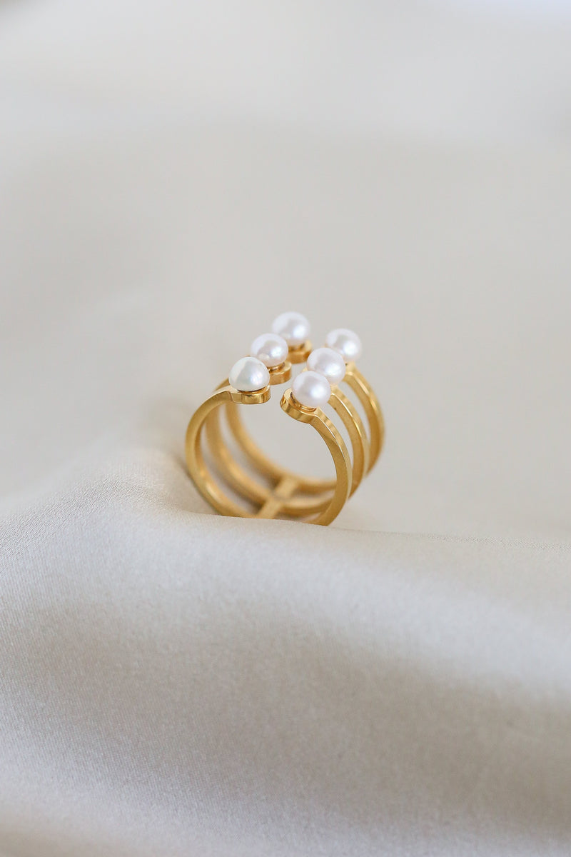 Millie Ring - Boutique Minimaliste has waterproof, durable, elegant and vintage inspired jewelry