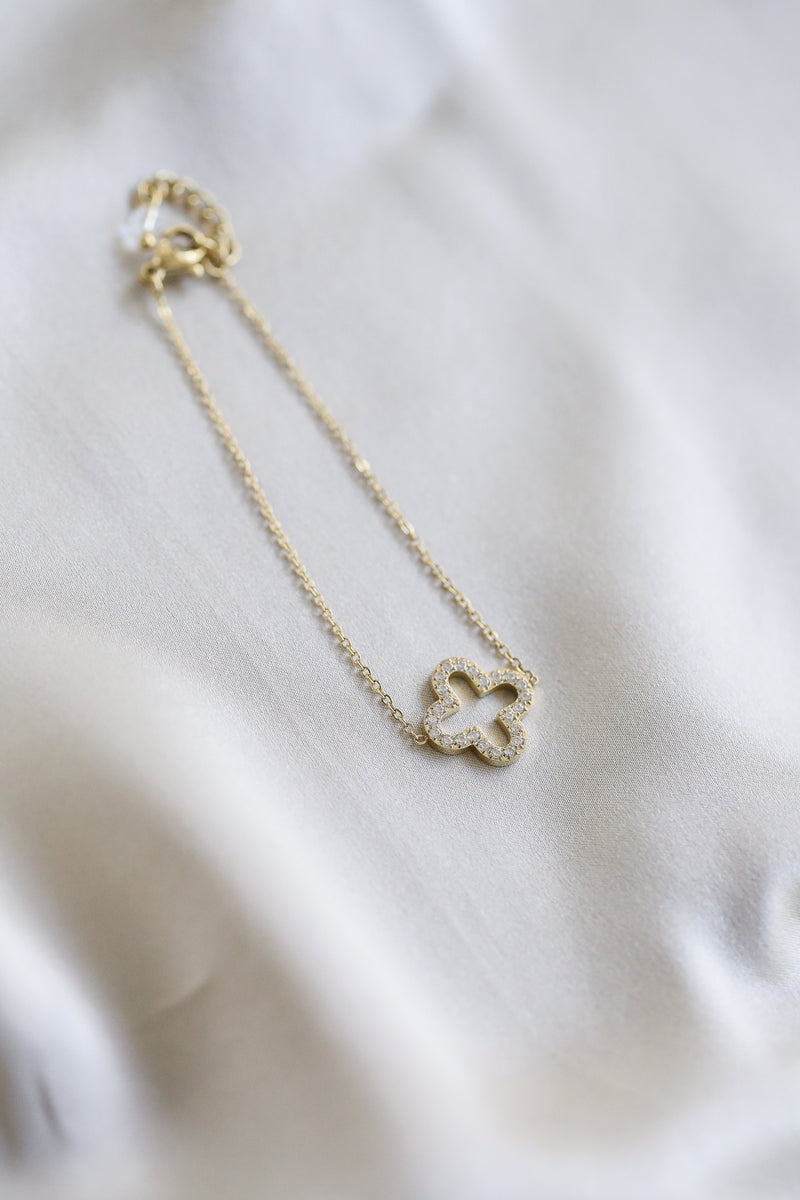 Mimi Bracelet - Boutique Minimaliste has waterproof, durable, elegant and vintage inspired jewelry