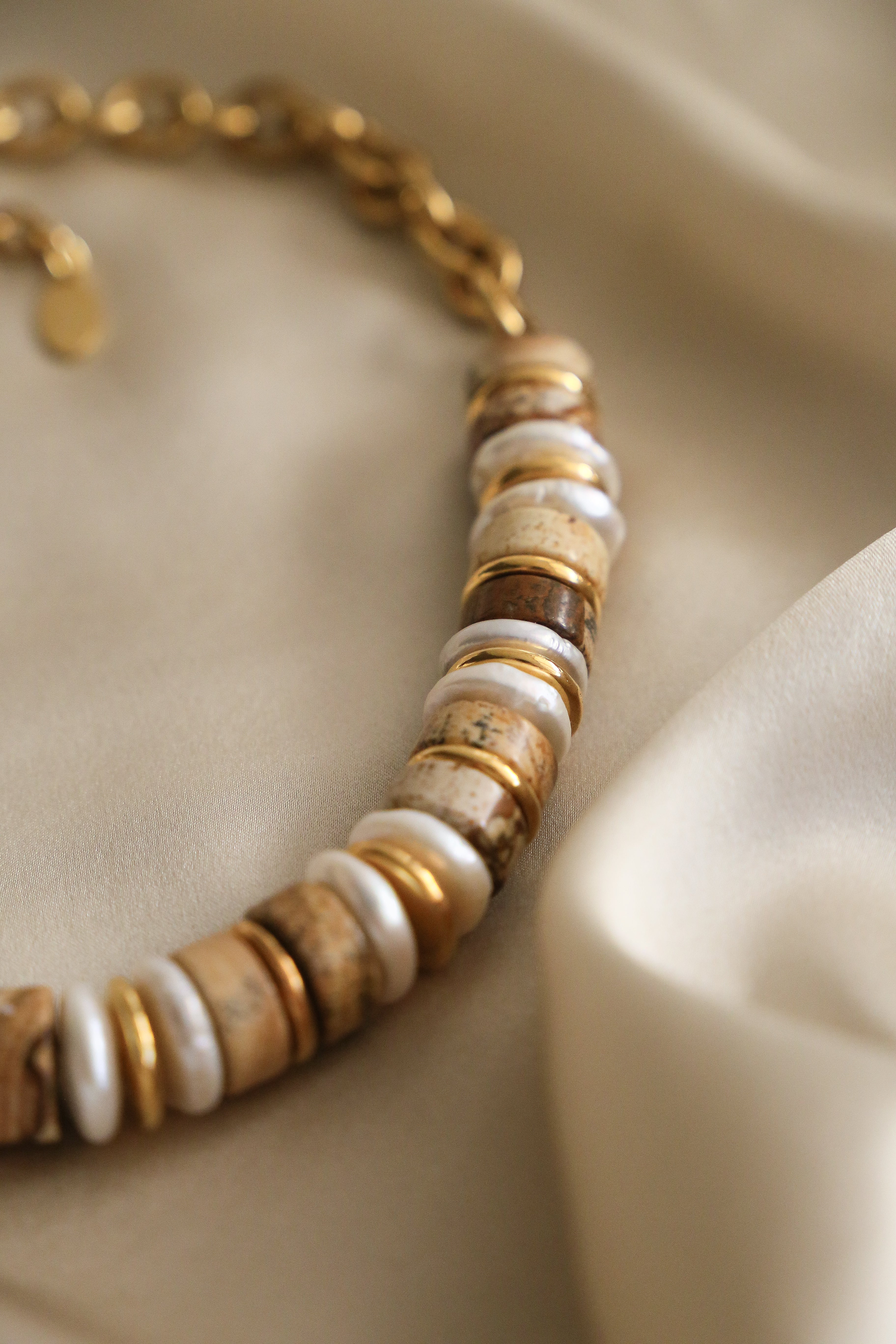 Naomi Necklace - Boutique Minimaliste has waterproof, durable, elegant and vintage inspired jewelry