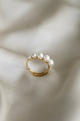 Nathalie Ring - Boutique Minimaliste has waterproof, durable, elegant and vintage inspired jewelry