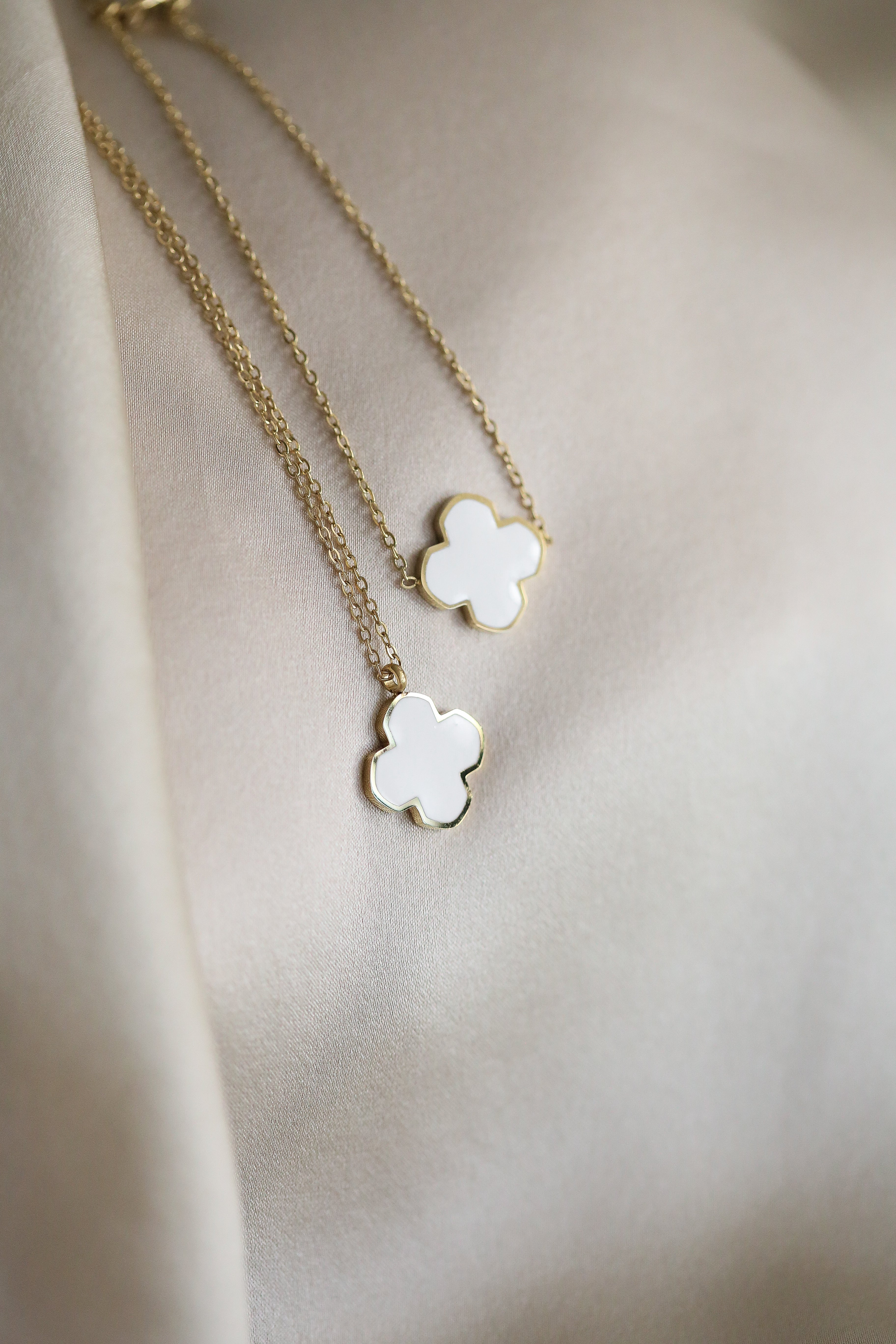 Nicole Necklace - Boutique Minimaliste has waterproof, durable, elegant and vintage inspired jewelry