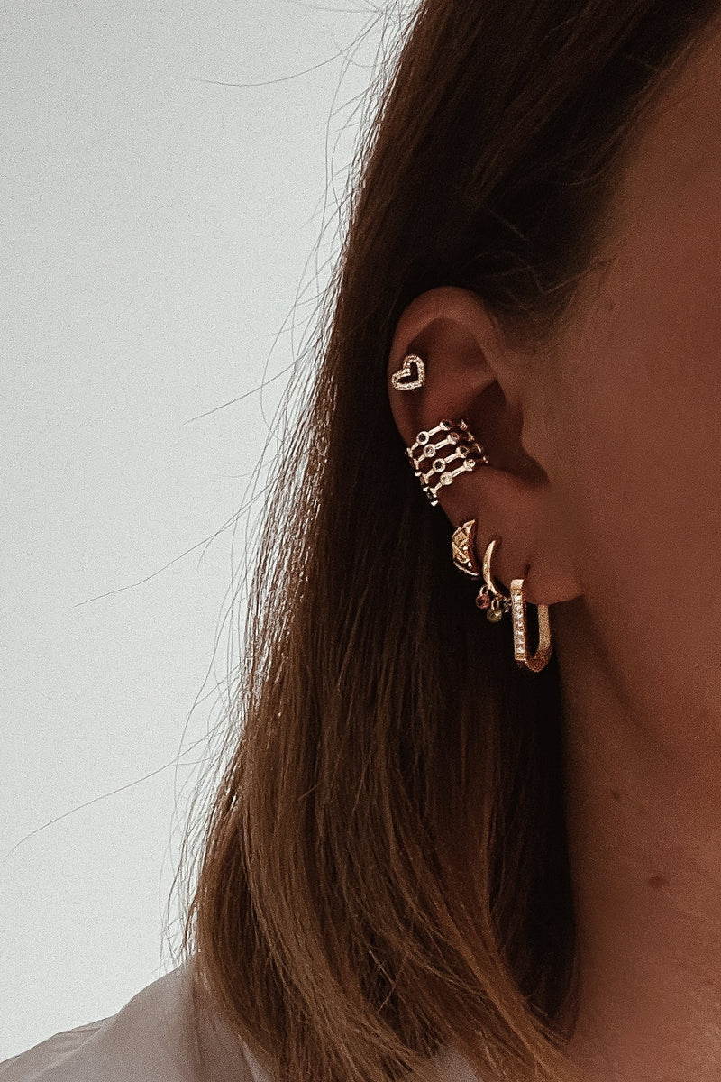 Nora Hoop Earrings - Boutique Minimaliste has waterproof, durable, elegant and vintage inspired jewelry