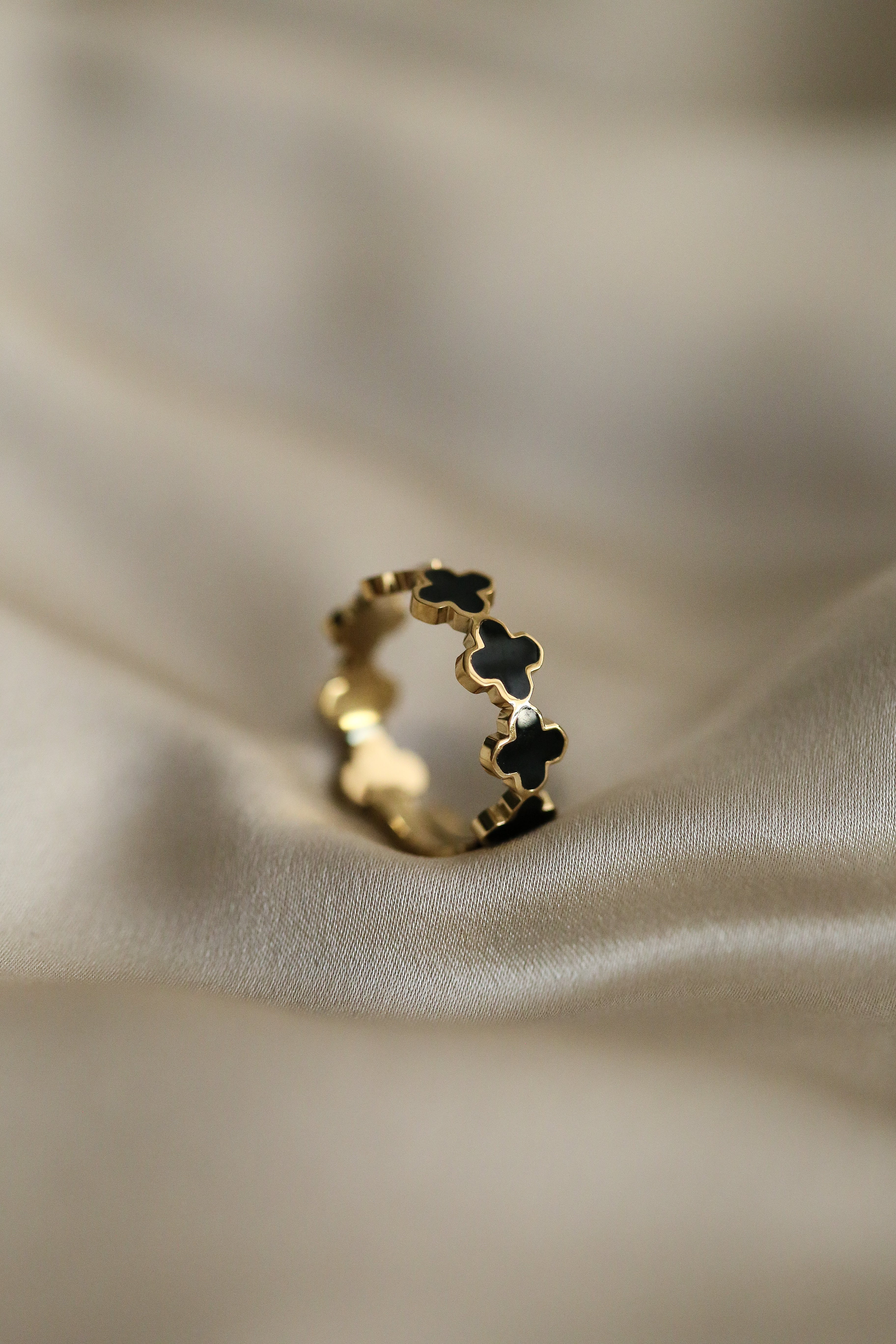 Ophelia Ring - Boutique Minimaliste has waterproof, durable, elegant and vintage inspired jewelry