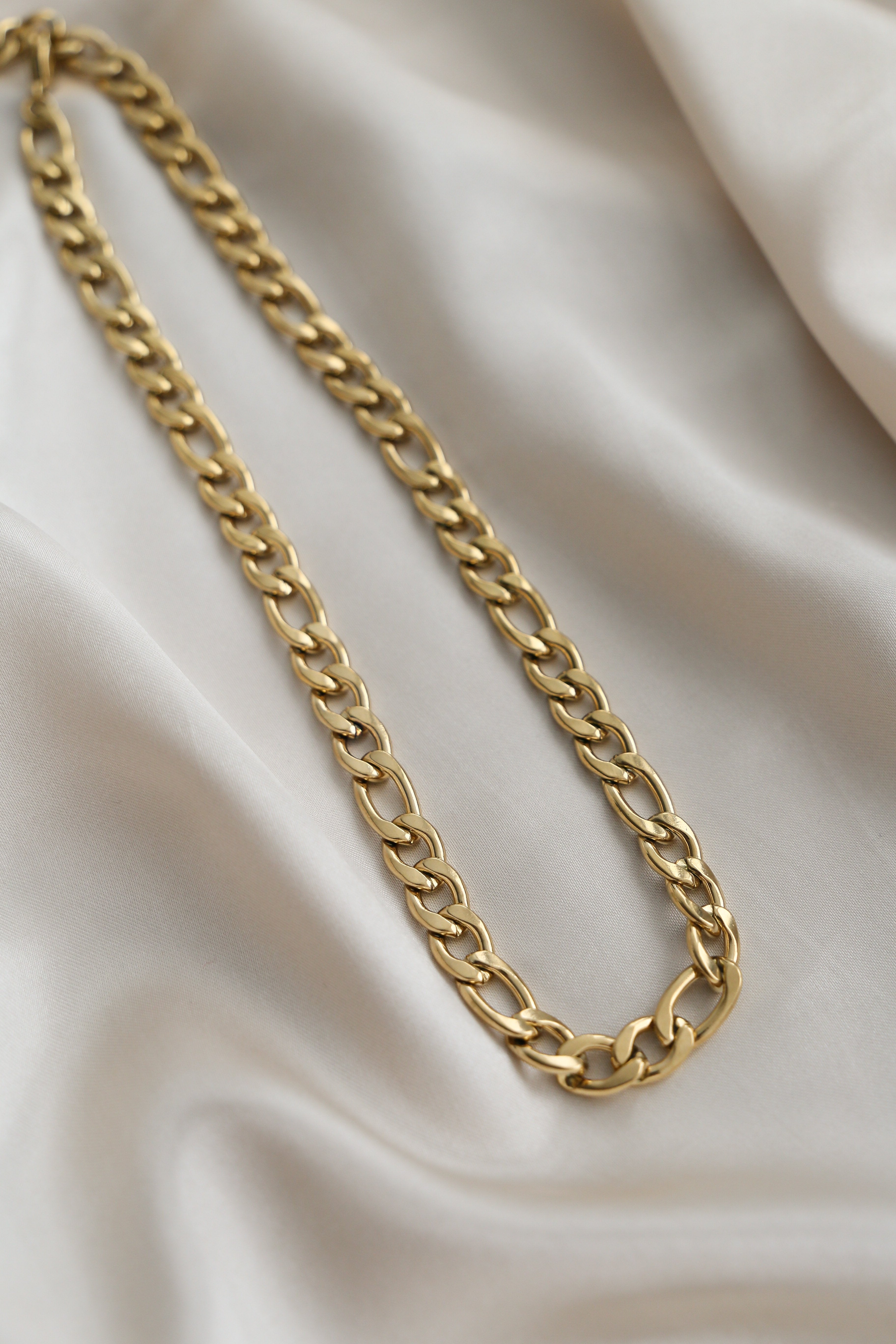 Palermo Necklace - Boutique Minimaliste has waterproof, durable, elegant and vintage inspired jewelry