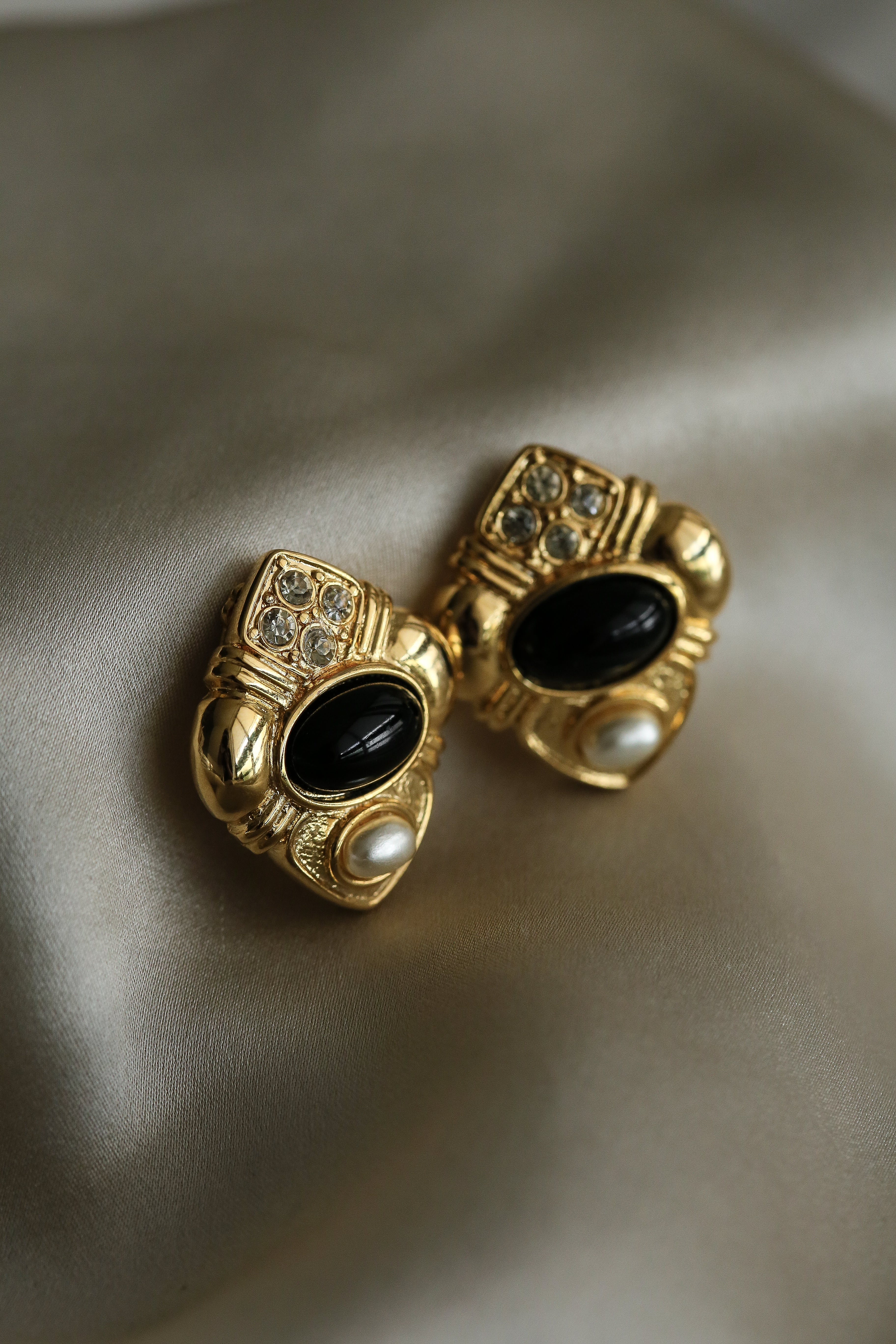 Pauline (Vintage) Earrings - Boutique Minimaliste has waterproof, durable, elegant and vintage inspired jewelry