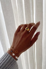 Peace Ring - Boutique Minimaliste has waterproof, durable, elegant and vintage inspired jewelry