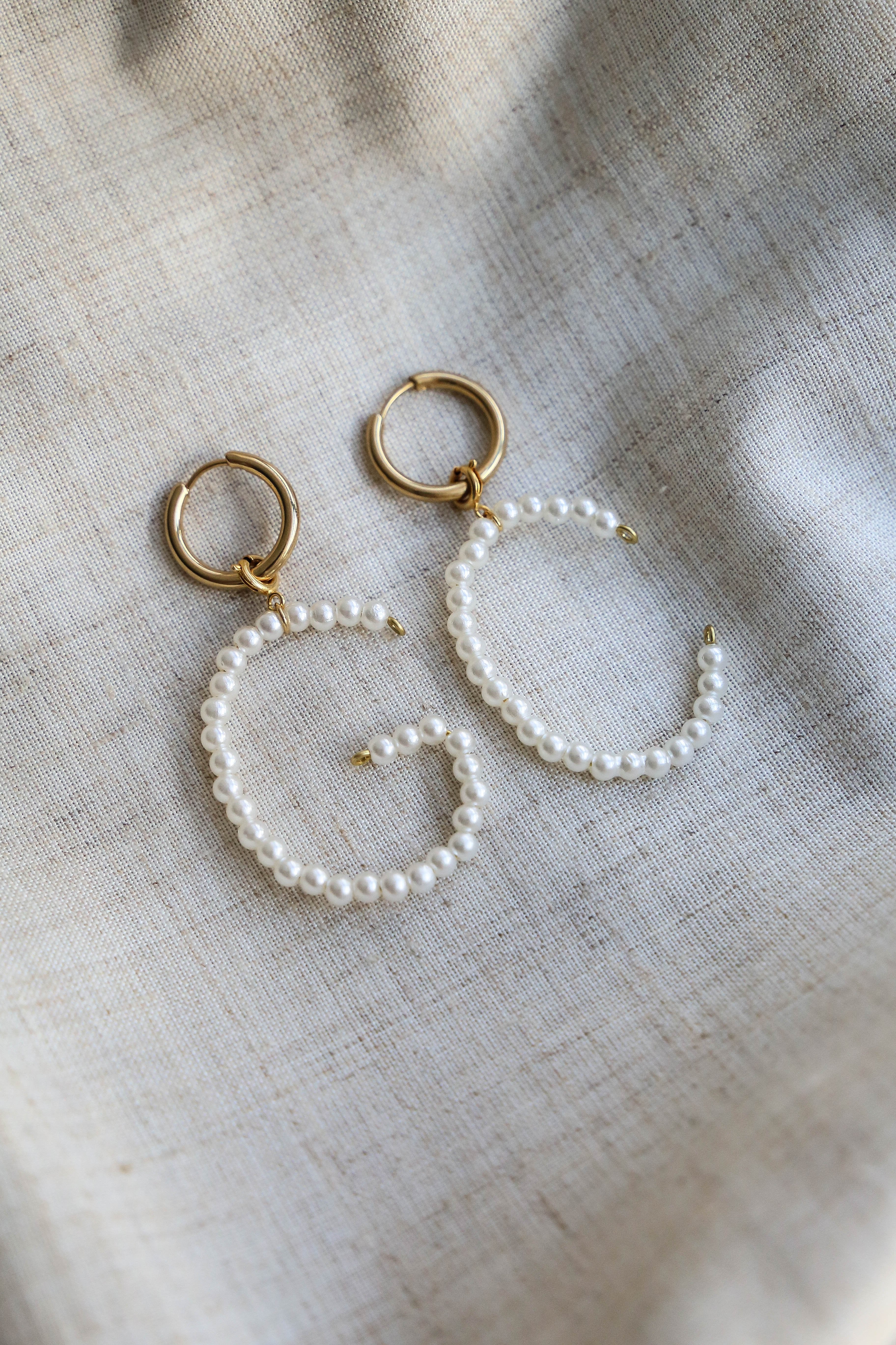 Pearl Initial - Boutique Minimaliste has waterproof, durable, elegant and vintage inspired jewelry