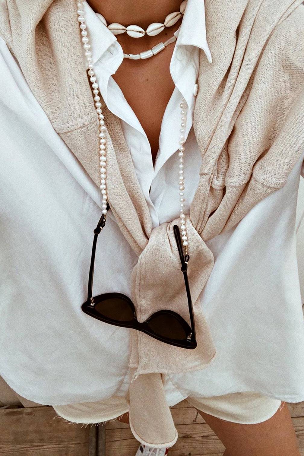 Pearls - Sunglasses Chain - Boutique Minimaliste has waterproof, durable, elegant and vintage inspired jewelry