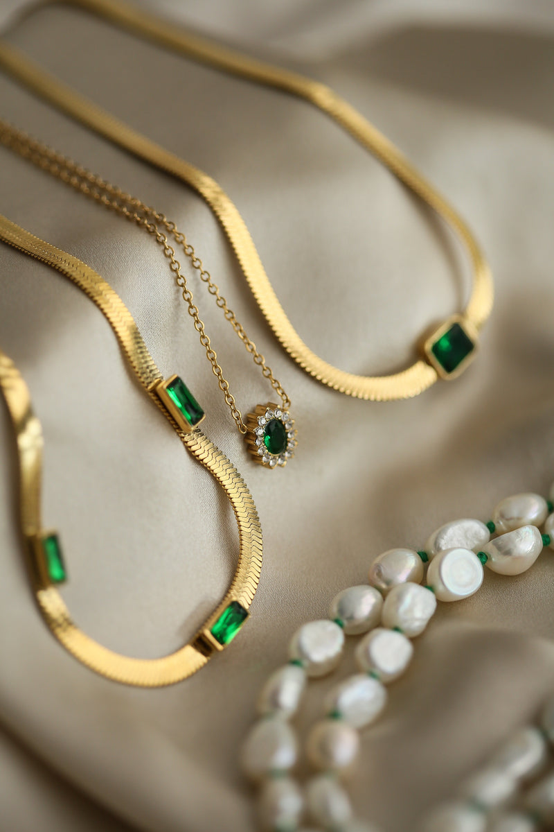 Penelope Necklace - Boutique Minimaliste has waterproof, durable, elegant and vintage inspired jewelry