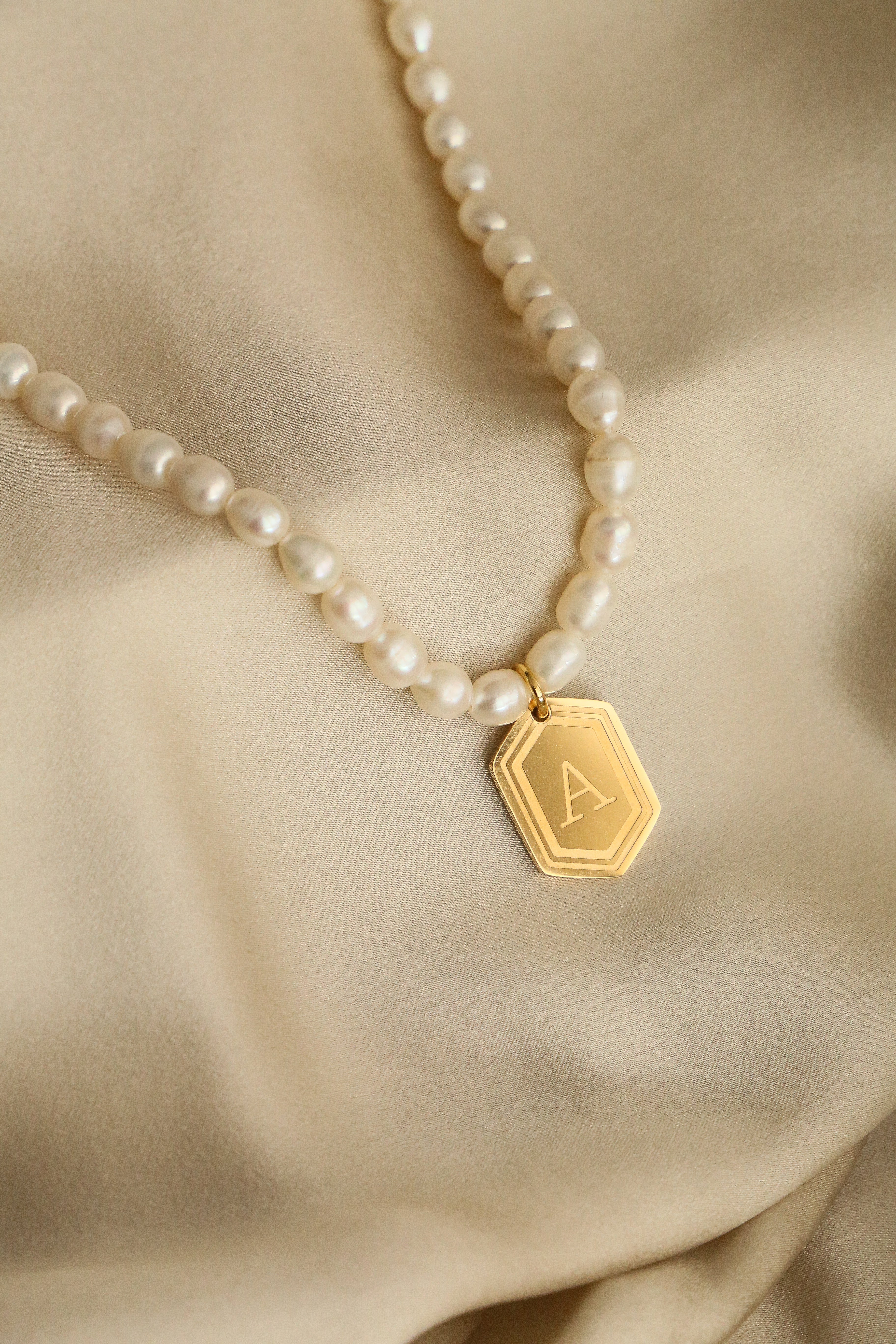 Petra Initial Necklace - Boutique Minimaliste has waterproof, durable, elegant and vintage inspired jewelry