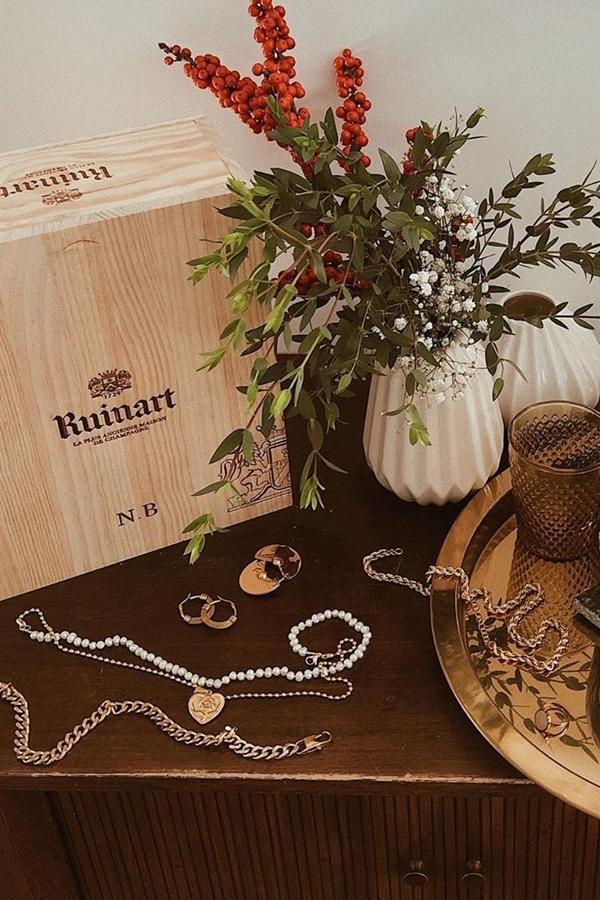 Phoebe Hoop Earrings - Boutique Minimaliste has waterproof, durable, elegant and vintage inspired jewelry